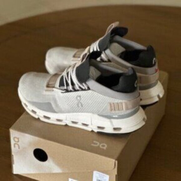 On Running Women's White and Black Running Shoes - Picture 3 of 5